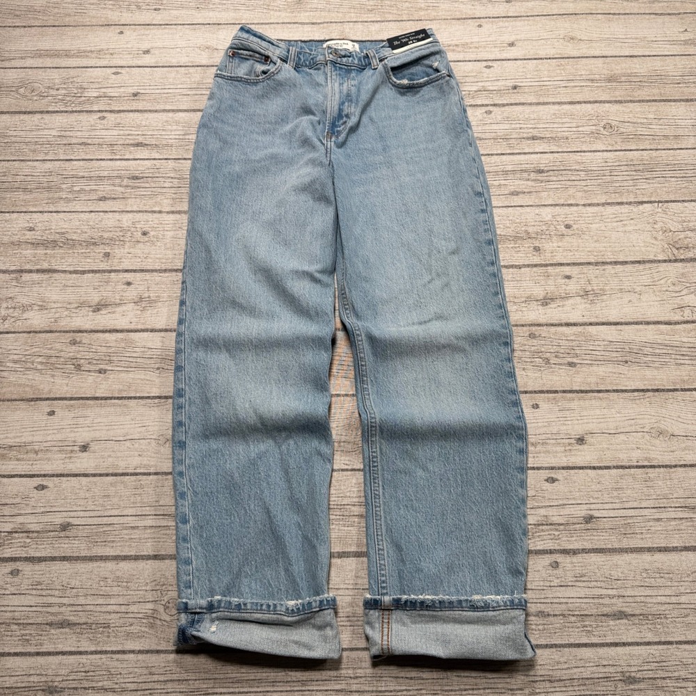 Abercrombie & Fitch Jeans Women's 6 Blue Light Wash Curve Love 90s Straight Fit